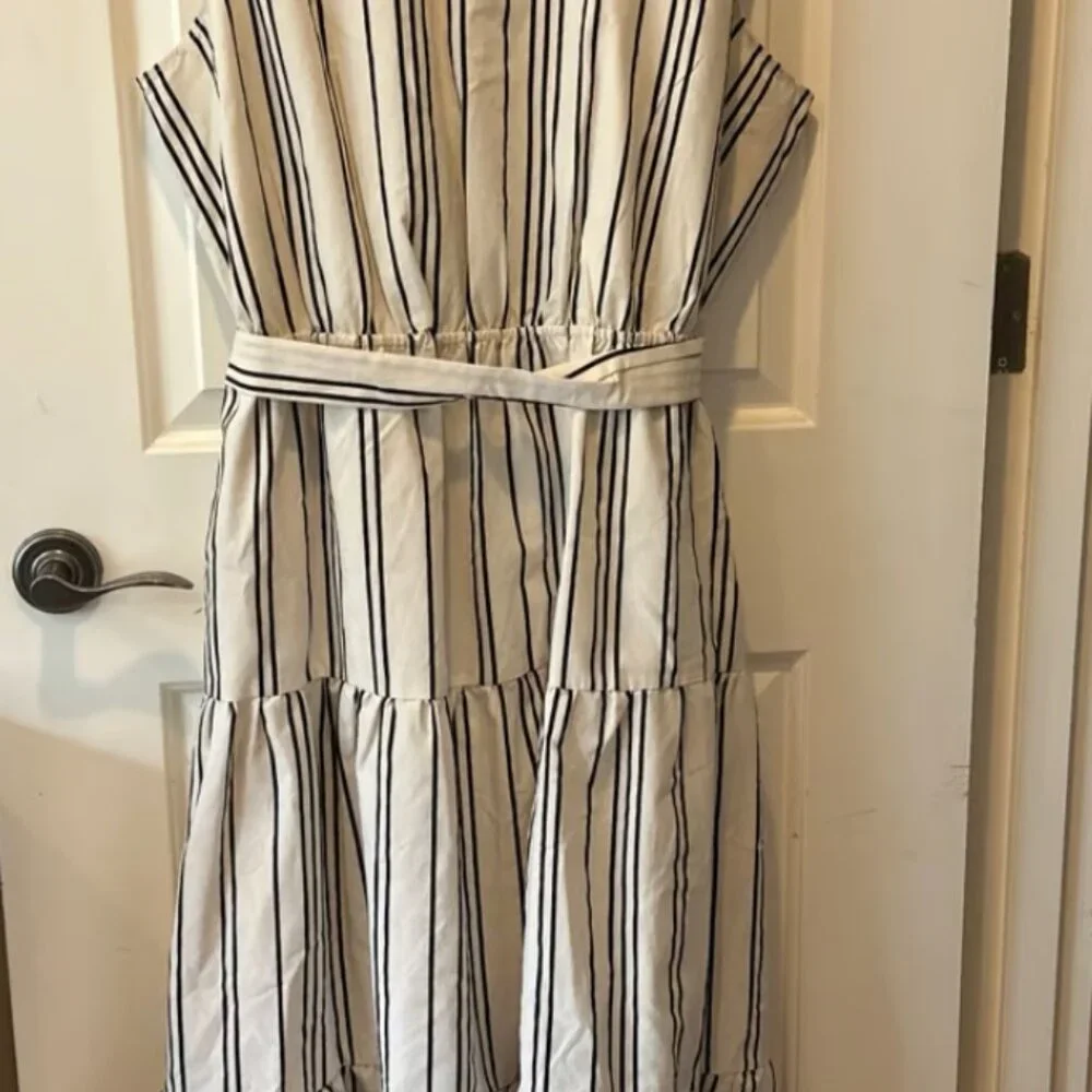 City Chic Black White Striped Sleeveless Tiered Midi Shirt Dress‎ with Belt